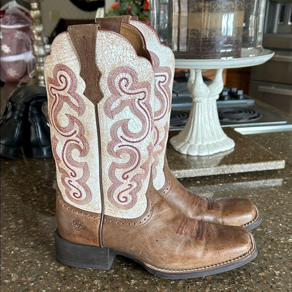 Ariat Brown and Cream Lace-Up Western Boots with Red Stitching NEW